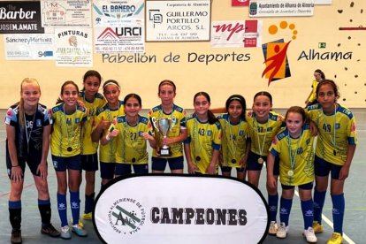 Las benjamines/alevines del Comarca de Níjar.