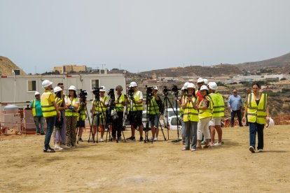 Multitud de medios de comunicación se dieron cita en esta visita del ministro de Transportes y Movilidad Sostenible.