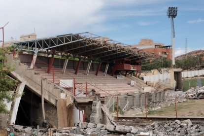 La tribuna, donde estaba la cabina de prensa y los palcos.