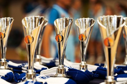 Los trofeos de la gran jornada.