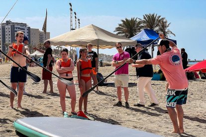 Explicaciones antes de adentrarse mar adentro.