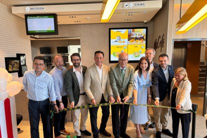 Manuel Guzmán de la Rosa, Luis Rogelio Rodríguez, Silvio Requena, Ángel Luis Castillo, Eugenio Gonzálvez, Ana Lourdes Ramírez, Óscar Bleda Parrado, Inmaculada Izard y Alberto Requena.