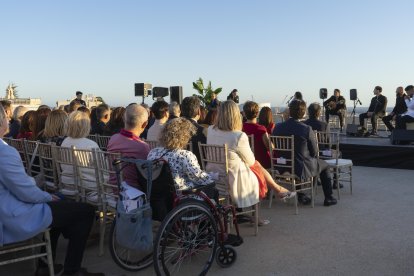 Actuación flamenca con la presencia de José del Tomate, entre otros artistas.