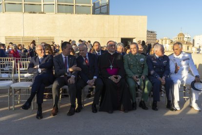 Autoridades políticas, eclesiásticas y militares se dieron cita en la recepción.