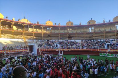 Ambientazo en la Plaza de Toros de Almería.