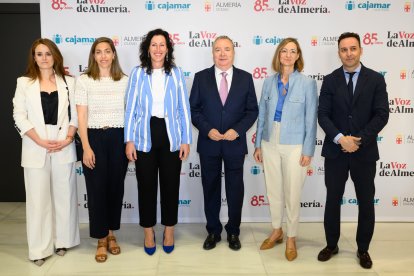 María Castillo, Paz Carreras, María del Mar Vázquez, Pedro M. de la Cruz, Mercedes Aranda y Ricardo Céspedes.