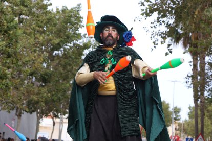 Pasacalles durante la batalla de flores.