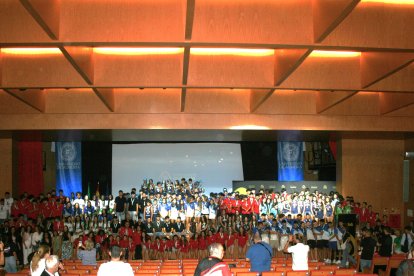 Foto de familia del baloncesto de Almería en la UAL.