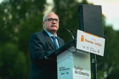 Pedro Segura Cano, artista zurgenero premiado en la categoría de Gente.