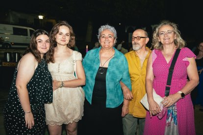 Isis de Luna, María Concepción, Luis Ramos y María José.