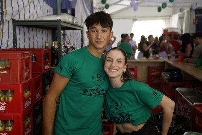 Personal de la Caseta de la Bodega del Jamón en las Fiestas de San Isidro 2024.