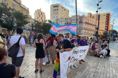 Manifestación durante Día del Orgullo LGBTIQ+ en Almería.