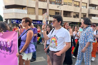 Manifestación durante Día del Orgullo LGBTIQ+ en Almería.