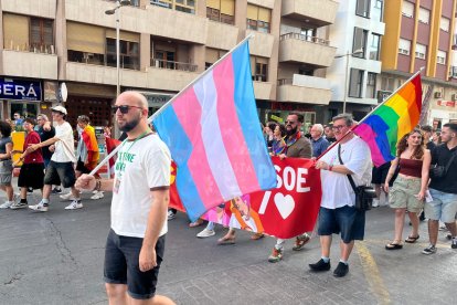Manifestación durante Día del Orgullo LGBTIQ+ en Almería.