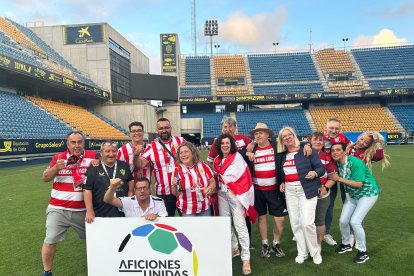 Unidos por el fútbol y soñando para volver a Primera.