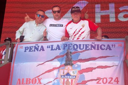 Siempre apoyando al equipo por malos que sean los tiempos.