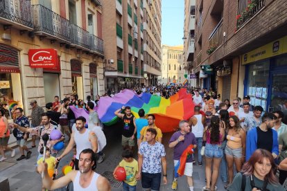 Imagen de la manifestación por los derechos de las personas LGTBIQ+ en Almería.