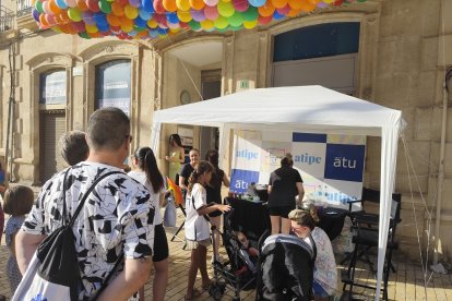 Manifestación por los derechos de las personas LGTBIQ+ en Almería.