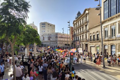 Manifestación por los derechos de las personas LGTBIQ+ en Almería.