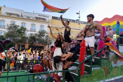 Manifestación por los derechos de las personas LGTBIQ+ en Almería.