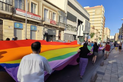 Manifestación por los derechos de las personas LGTBIQ+ en Almería.