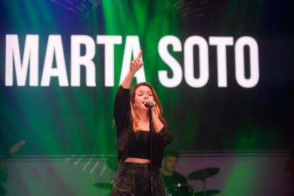 Marta Soto durante su actuación en Dial al Sol.
