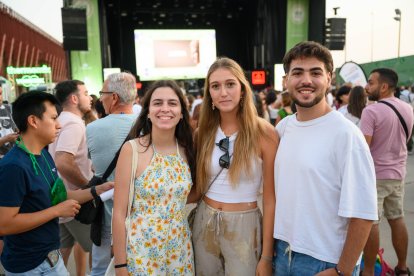Sergio Albacete, Lucía Ortiz y Nuria Carmona, antes del concierto.