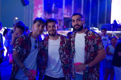 Ir conjuntado con tus amigos es una de las mejores opciones para ir a un festival.