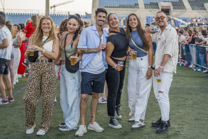 Elena, Virginia, Javi, Ana, Ainhoa y Pablo en la zona del front stage. 