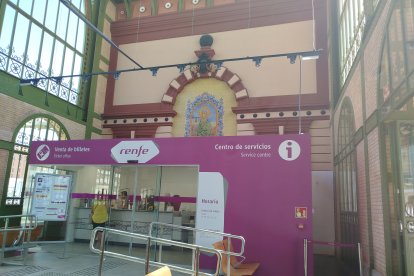 Módulo de Renfe de atención a los viajeros