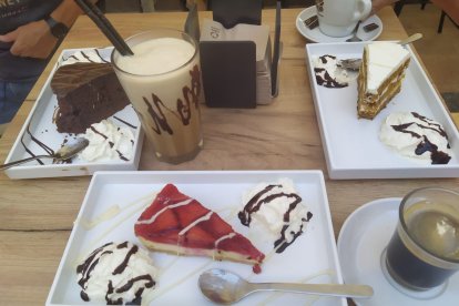 Late, Coffe & Drinks