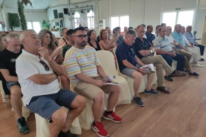 Máxima expectación en la presentación del libro Nosotros fundamos la UD Tabernas.