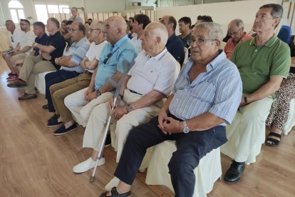 Máxima expectación en la presentación del libro Nosotros fundamos la UD Tabernas.