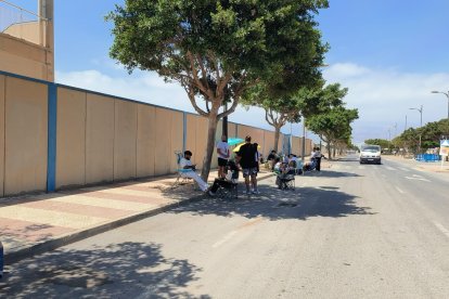 Primeras colas para el concierto de Luis Miguel.