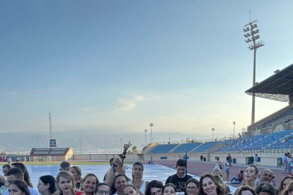 Miembros del Club Adictos a Luis Miguel que han acudido al concierto de Luis Miguel.