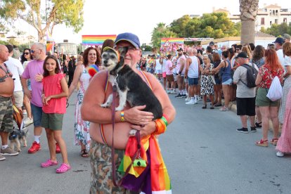 Desfile del Orgullo LGTBIQ+ en Vera Playa.