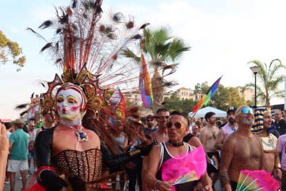Desfile del Orgullo LGTBIQ+ en Vera Playa.