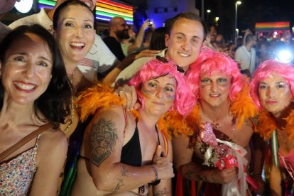 Desfile del Orgullo LGTBIQ+ en Vera Playa.