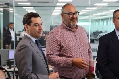 Juanma Moreno inagura el CIT COEX en La Mojonera.