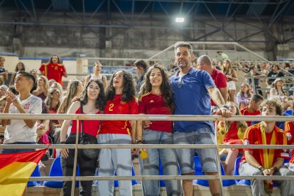 Aitana conquistó Roquetas de Mar en una noche marcada por el triunfo de España en la Euro.