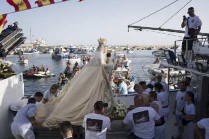 La Virgen del Carmen durante su procesión.