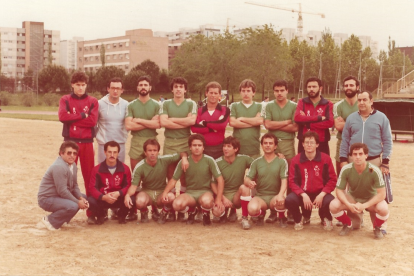 A partir de 1983 también hizo goles con los bomberos de Almería.