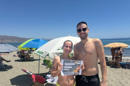 Laura y Jesús, llegados de Jaén, ya tienen un bono del Asador Sáez.