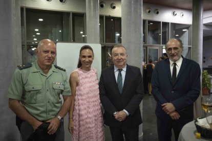 Antonio Duarte, Rosa Ortiz, Pedro M. de la Cruz y Jacinto Castillo.