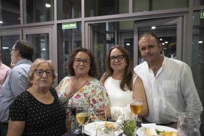 Araceli Buendía, Araceli González, Antonia González y José Antonio Martín, de Suministros González Buendía La Mojonera.