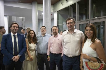 Francis Rubí, Mariví Navarro, Leonardo, Joaquín Guirado, Raúl y María José Gázquez.