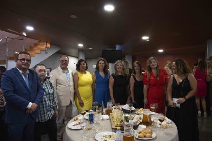 Maria del Mar Álvarez, Ana Larios, María del Mar, de AGRI nova Science, María Dolores, Noelia, Leticia, Rodrigo González, y Antonio Galdeano y Olivier Martínez.