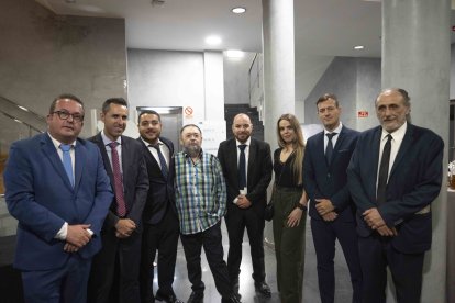 Miembros del equipo de LA VOZ.