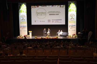 Charla con José Luis Escobar, de Berdea.