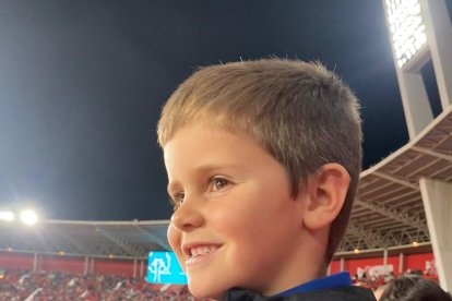 Sergio es feliz en el Mediterráneo animando al Almería.